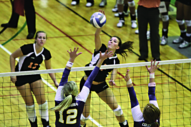 Volleyball seeks out sixth title