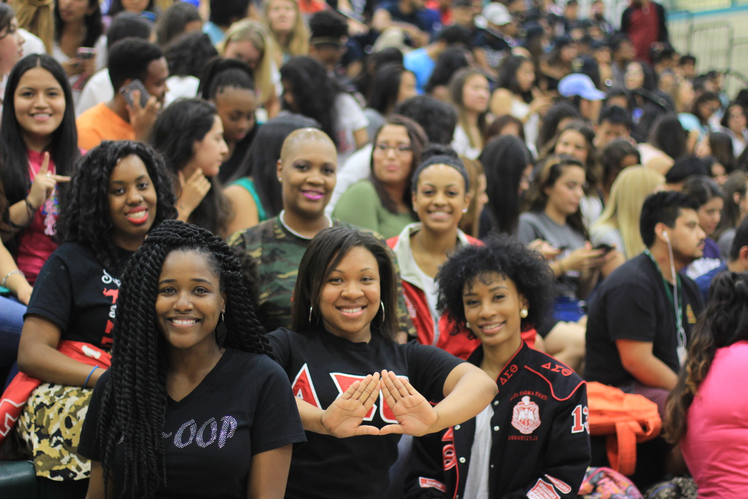 La’Tressa Graham (far right), a psychology senior, is a member of Delta Sigma Theta sorority, which is part of the National Pan-Hellenic Council in UTD’s Greek community. Currently, there are 12 members in the NPHC. Photo by Ankith Averineni | Mercury Staff.