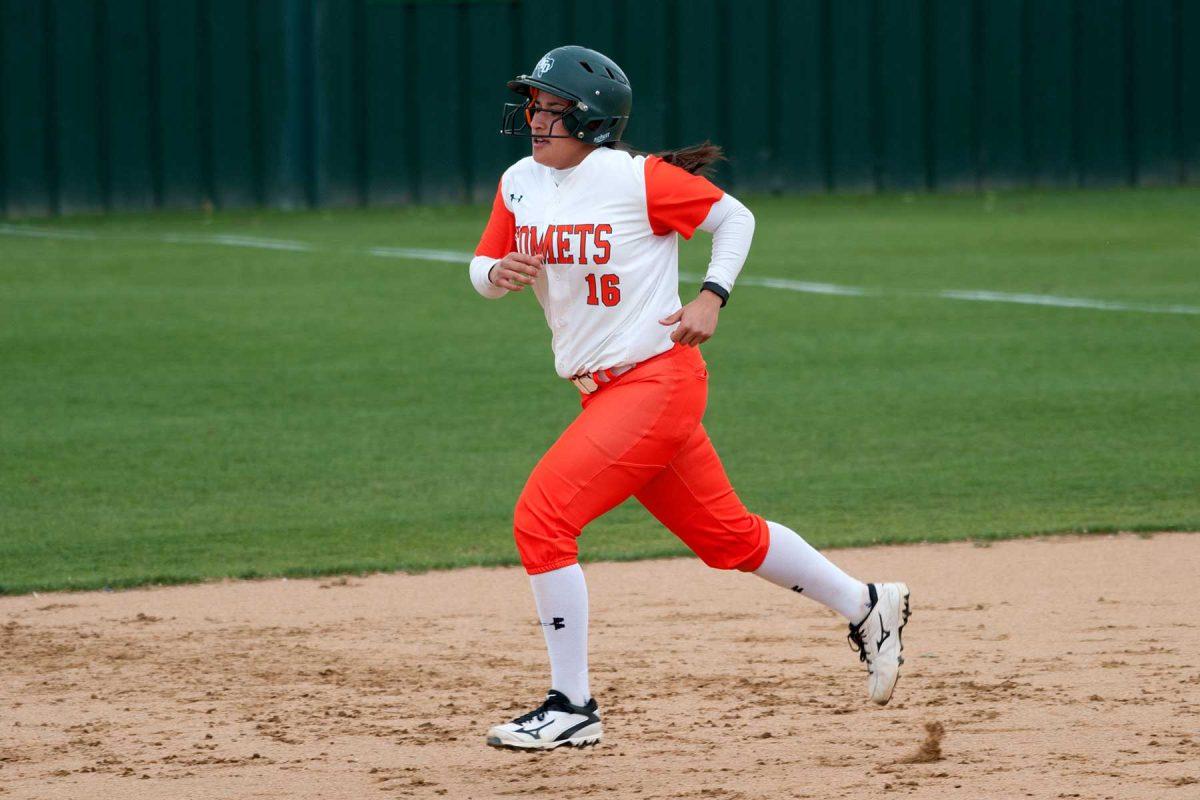 Alumna Sara Navarro, who played softball for four years while attending UTD, rounds the bases during a game. Navarro is the first student athlete from UTD to be chosen to attend the prestigious Immersion Program at the NCAA Convention in Nashville. Photo courtesy of Sara Navarro.