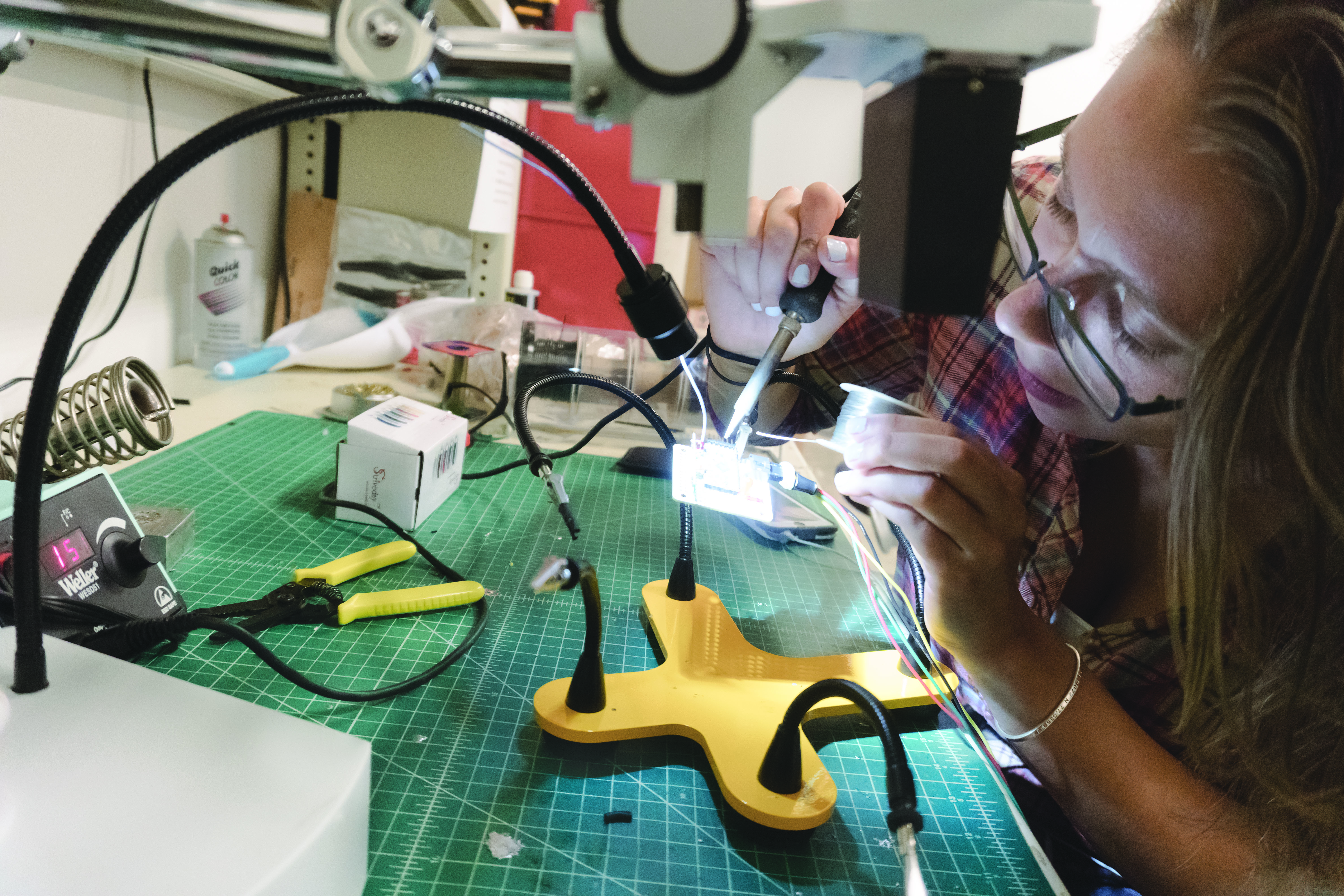 Lab develops exoskeleton tech