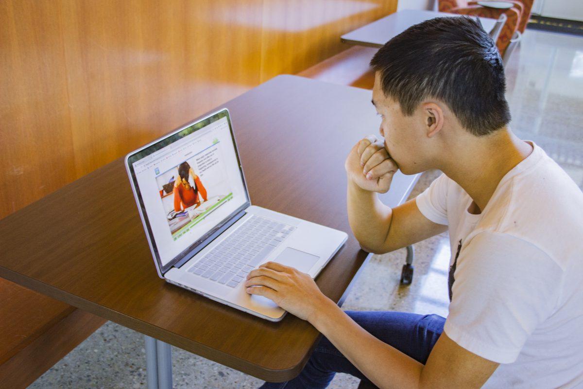 Therapy Assistance Online’s online modules can be completed on a computer or via their mobile app. Photo by Anna Phengsakmueang | Photo Editor