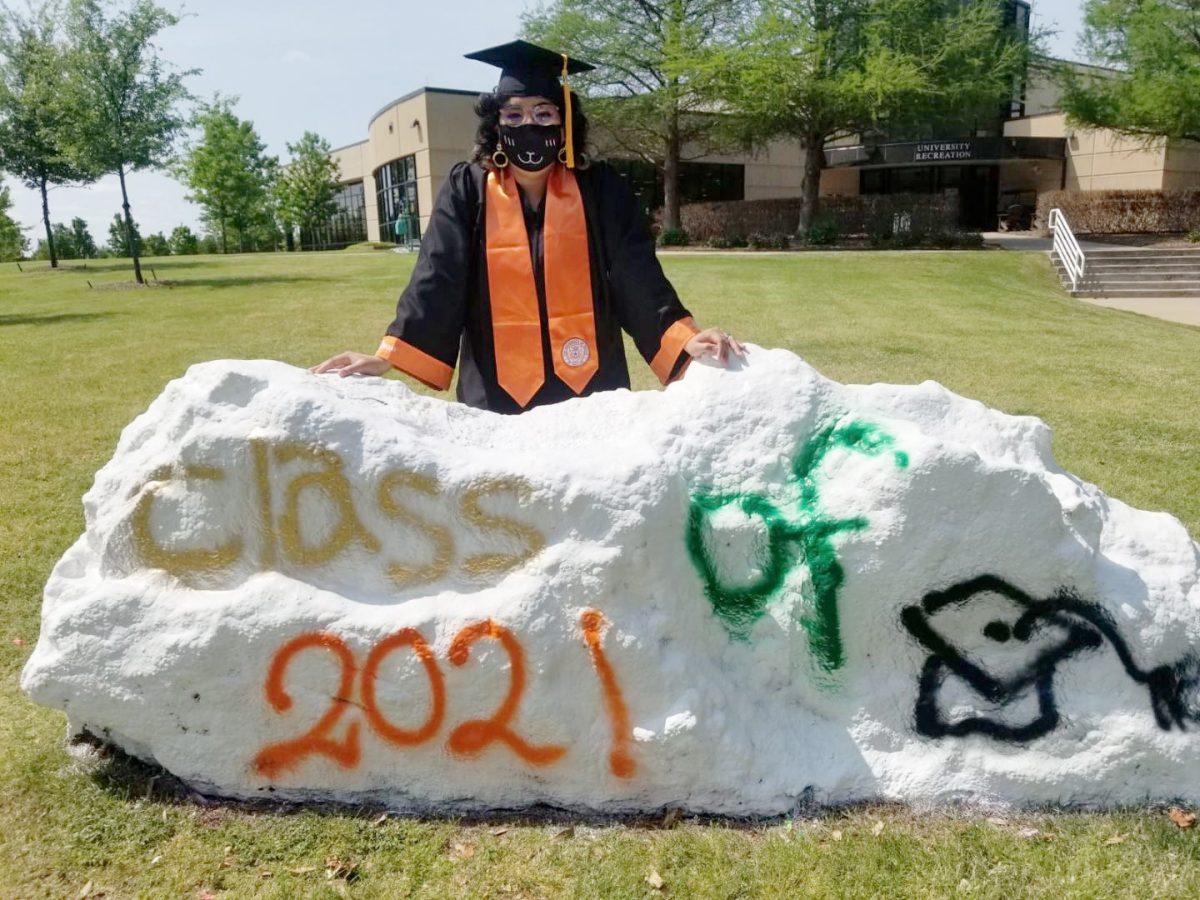 Graduating students can take pictures in front of the spirit rocks (Photo courtesy of Cinthya Parreno.