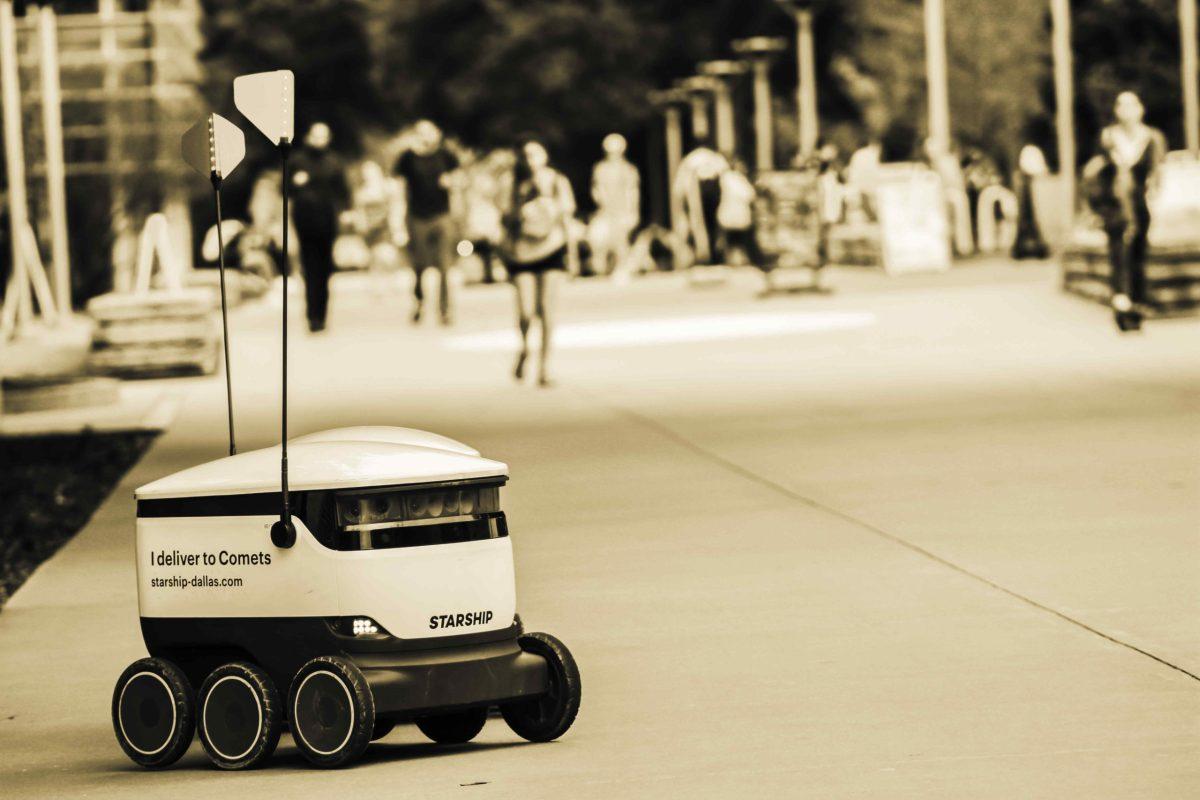 A Tobor delivering food to a student on campus. | Photo courtesy of Eric Aaberg