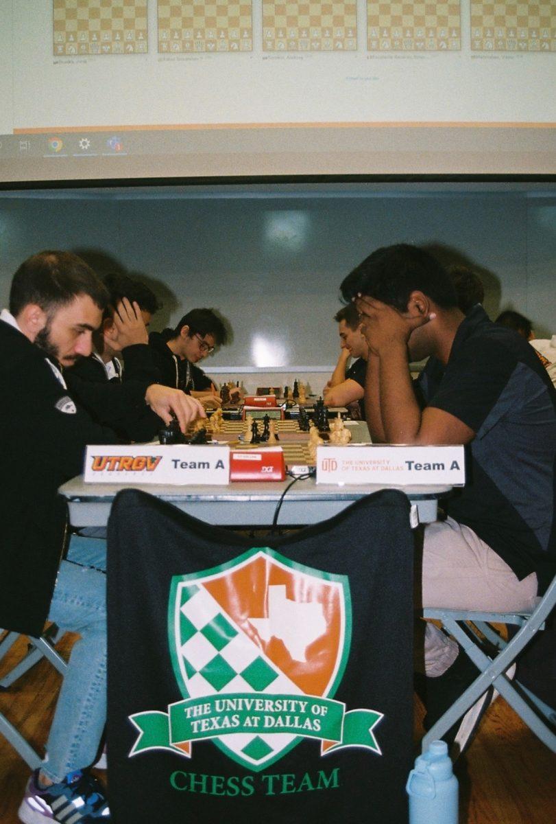 UTD players face off against players from UTRGV with Ivan Schitco, David Brodsky and Rahul Srivatshav playing on the right. They would go on to win the tournament. Photo courtesy of Nikhilesh Prabhakar.