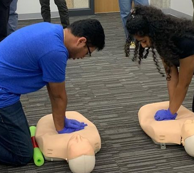 Free CPR training for UTD students